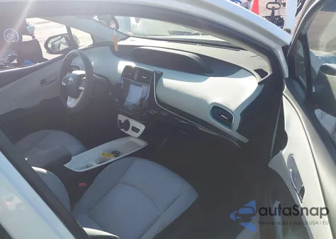 2017 Toyota Prius Prime Plus z USA, uszkodzony, nr VIN JTDKARFP1H3023165